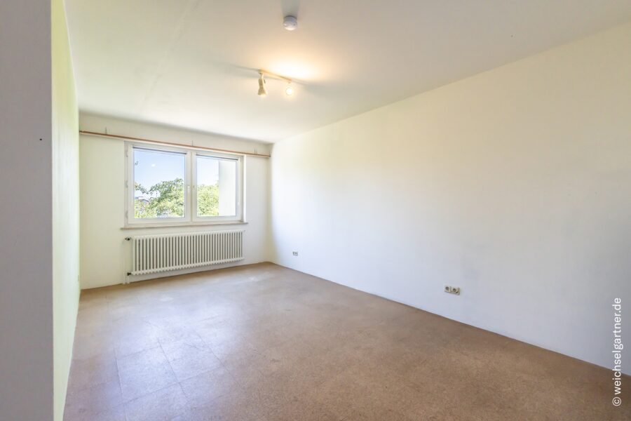 Bezugsfreies Split-Level Reihenhaus mit großem Garten und Einzelgarage - Elternschlafzimmer