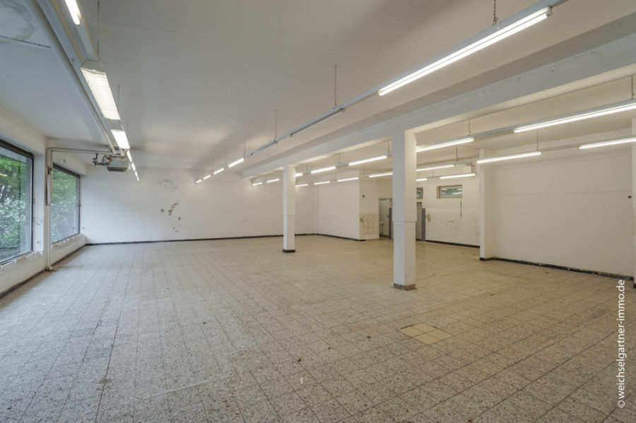 Großzügige Ladeneinheit - Verkauf gegen Gebot - Großzügige Ladenfläche