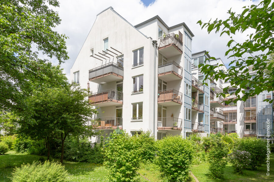 Im grünen Innenhof gelegene Eigentumswohnung - Blick auf das Gebäude