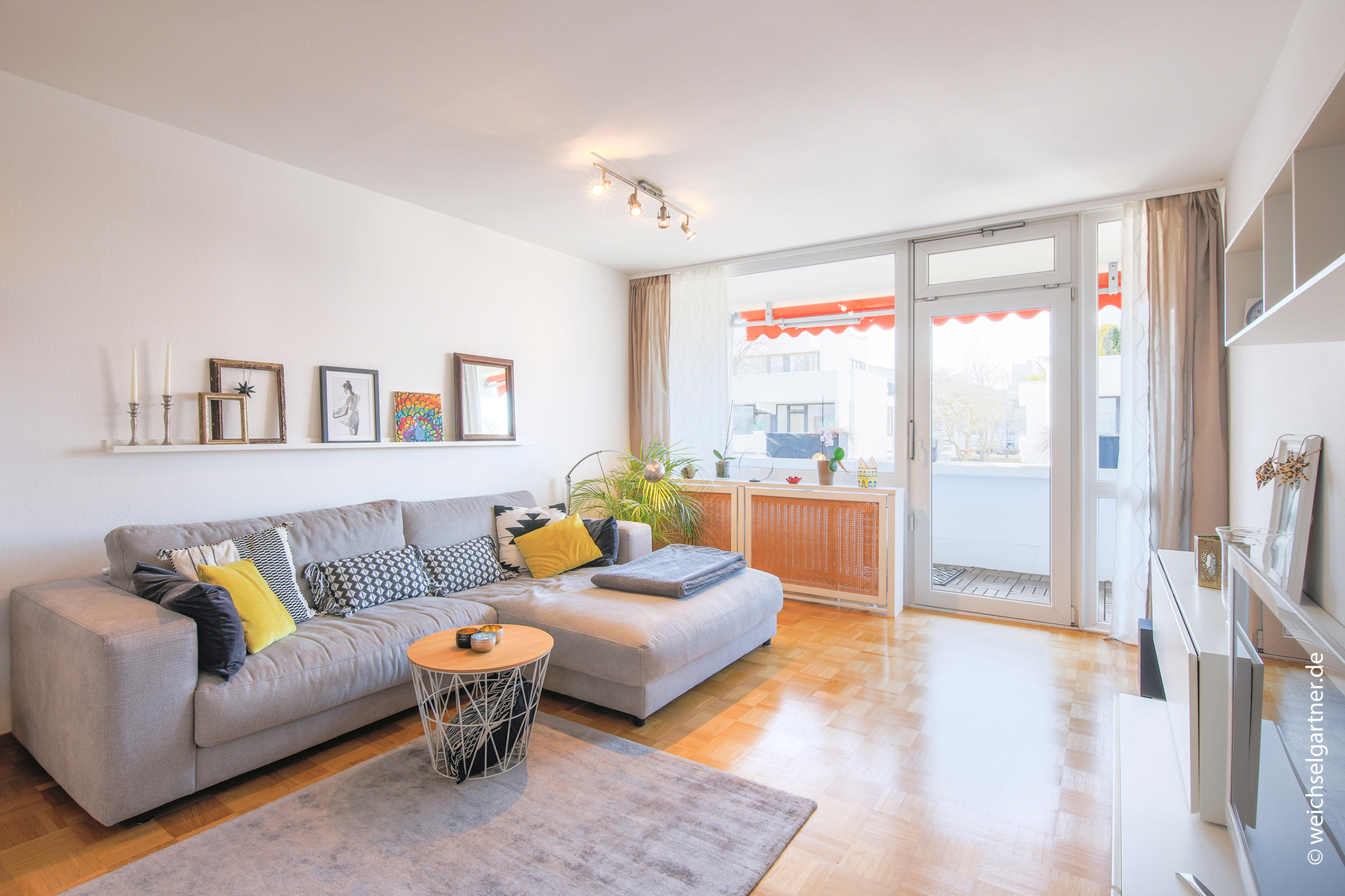 Helle und ideal geschnittene Wohnung mit großem Balkon am Pachmayrplatz, 81927 München, Etagenwohnung
