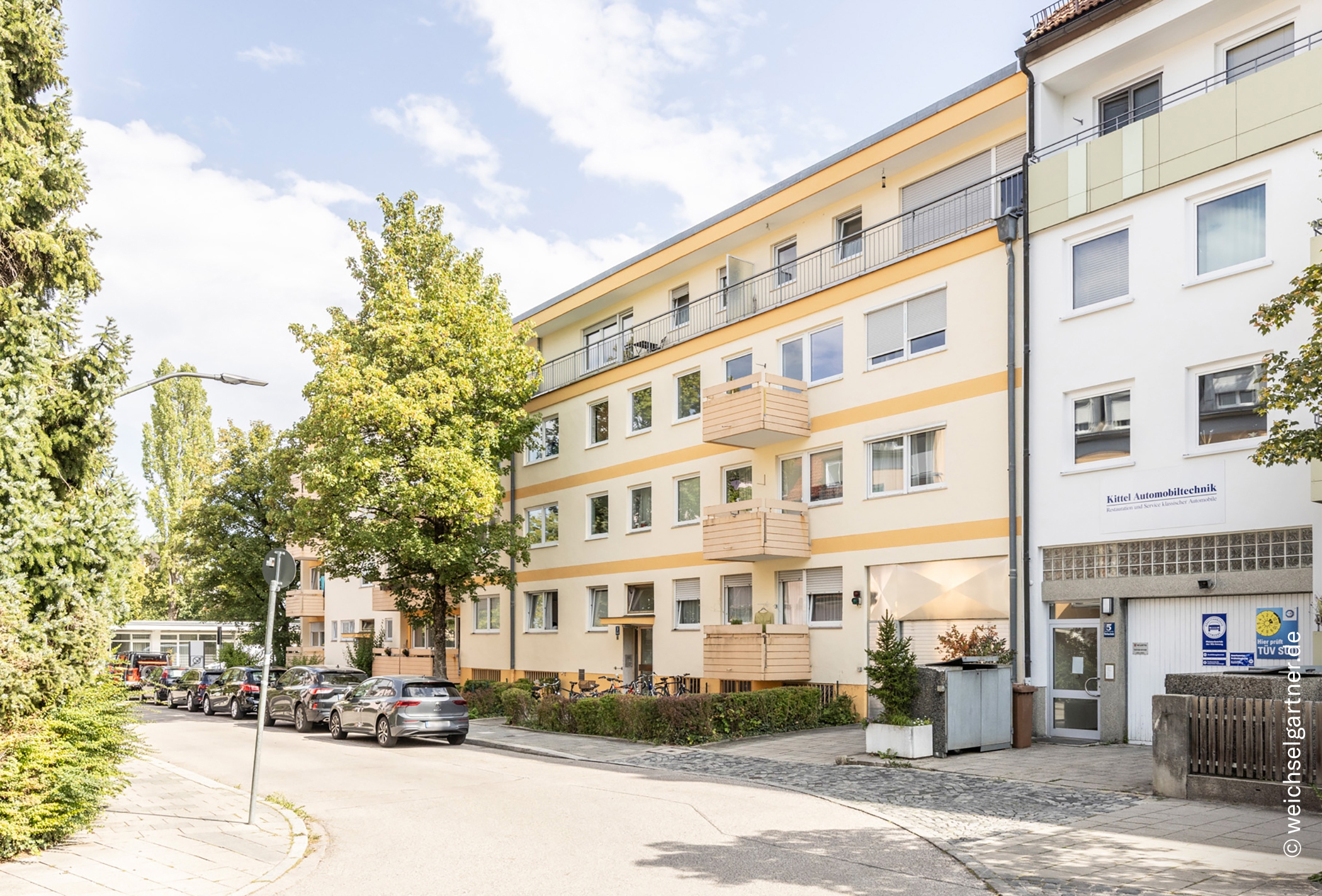 Bezugsfreie 2-Zimmer-Wohnung mit top Infrastruktur – auch als Kapitalanlage, 81373 München, Etagenwohnung