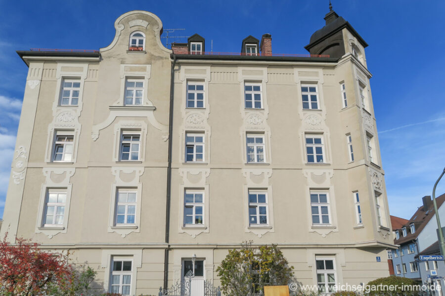 Top vermietete Gewerbeeinheit - Baujahr 1901