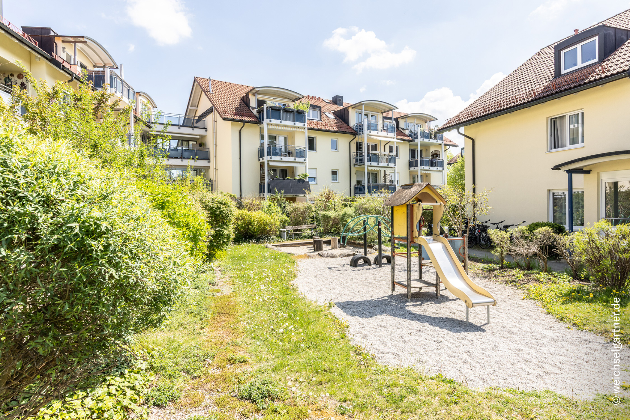 Bezugsfreie Dachterrassenwohnung in beliebter Wohnlage, 81929 München, Dachgeschosswohnung