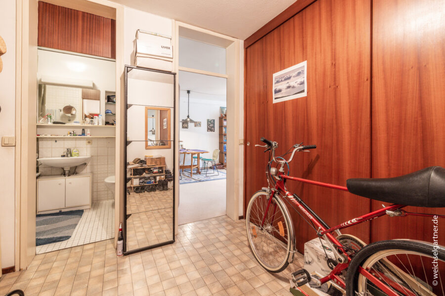 Bezugsfreie Eigentumswohnung nahe des Stiglmaierplatzes - Der Dielenbereich