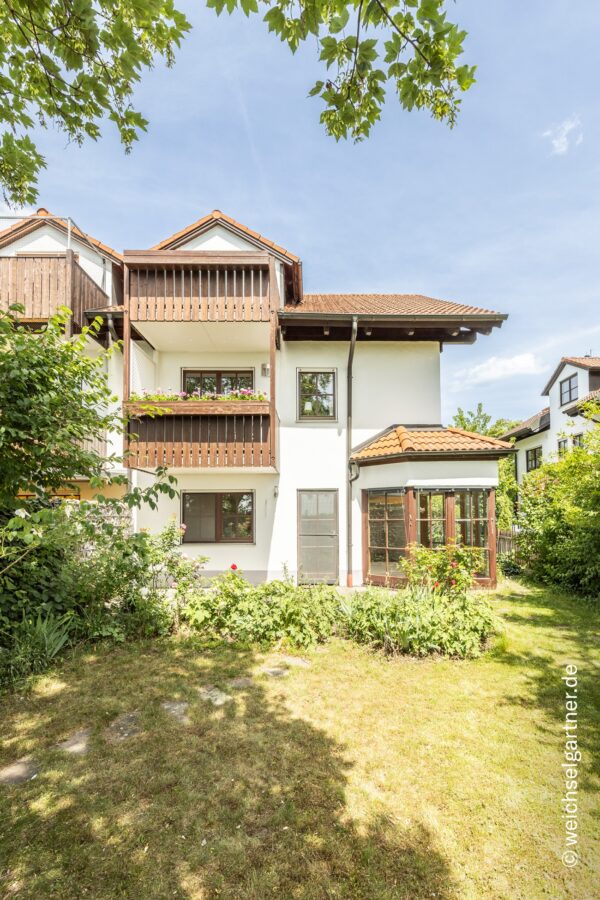 Idyllische Garten-Maisonette in ruhiger Feldrandlage – sonnige Südwest-Ausrichtung und 2 Stellplätze - Ansicht von der Gartenseite