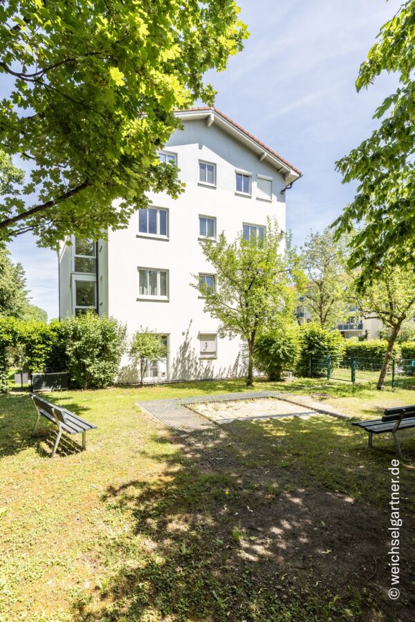 Erbpacht: Energieeffizente (A+), top geschnittene und bezugsfreie Wohnung mit Ausblick ins Grüne - Gepflegte Wohnanlage