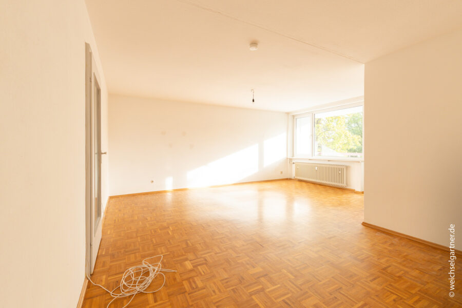 Bezugsfreie Eigentumswohnung in beliebter Wohnlage - Blick von der Schlafnische