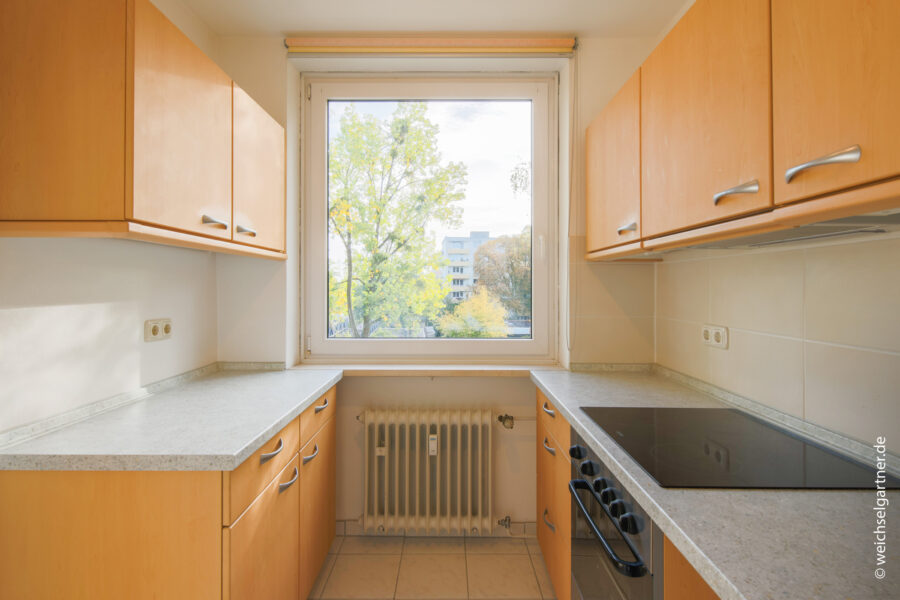 Bezugsfreie Eigentumswohnung in beliebter Wohnlage - Küche mit Einbauküche