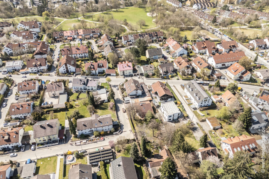 Gelegenheit: Grundstück mit Mehrfamilienhaus und 4,5% Rendite - Grundstück mit Bestandsgebäude