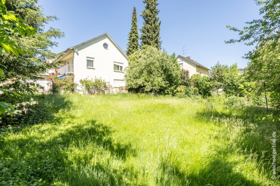 Exklusives Wohnbaugrundstück mit Süd-Ausrichtung für hochwertige Neubebauung - Östlicher Garten
