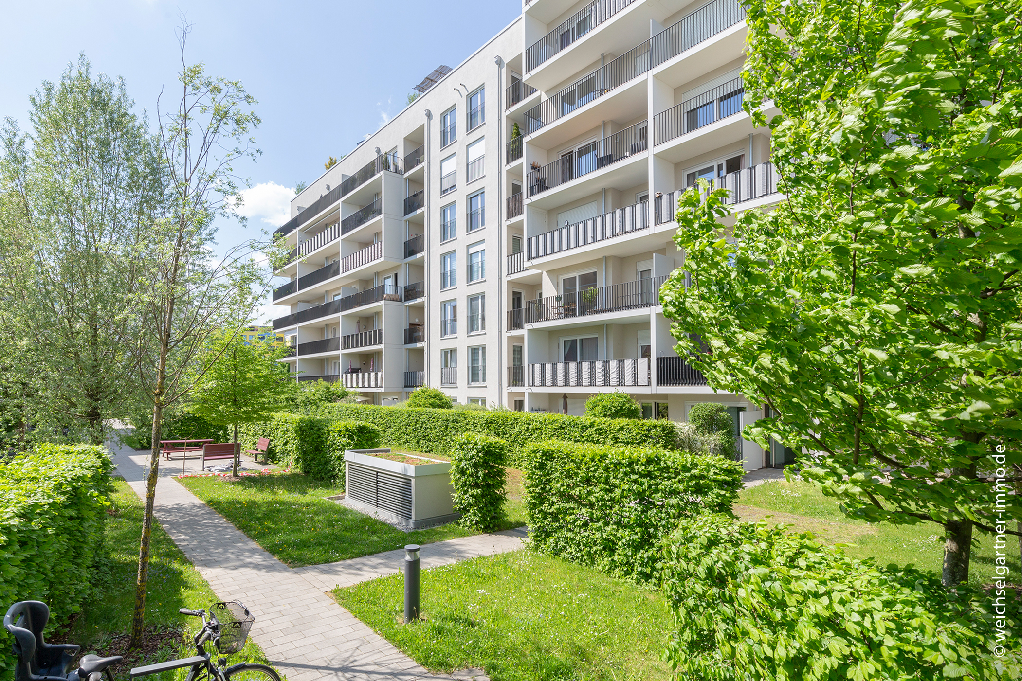 Neuwertige Eigentumswohnung mit Süd-Terrasse und Privatgarten, 81379 München, Terrassenwohnung