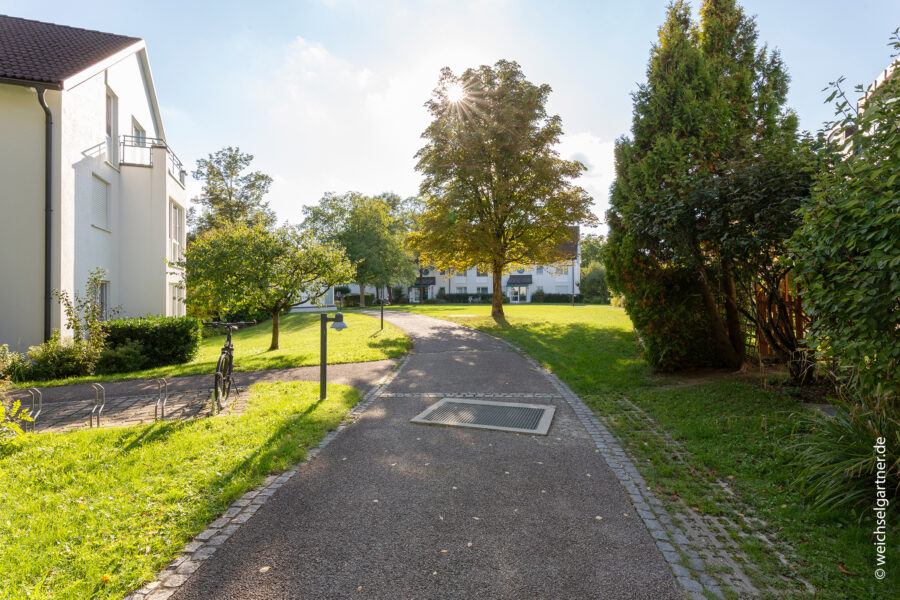 Eigentumswohnung in charmanter Wohnanlage - Zugang zur Wohnanlage