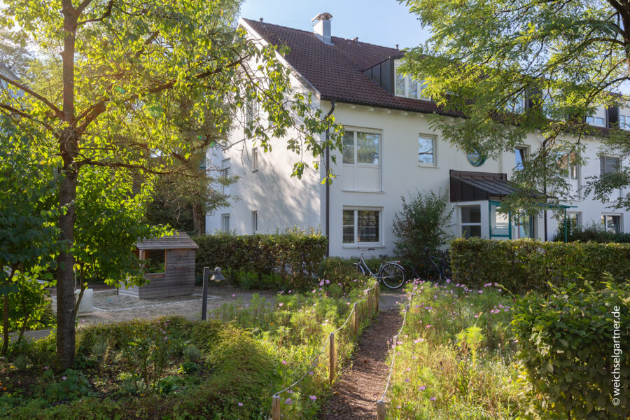 Eigentumswohnung in charmanter Wohnanlage - Vorderansicht des Wohnhauses