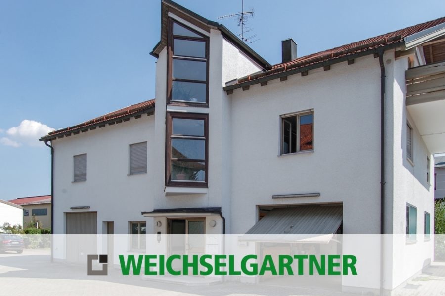 Interessantes Wohn- und Gewerbeanwesen - Gebäude mit Eingangsbereich