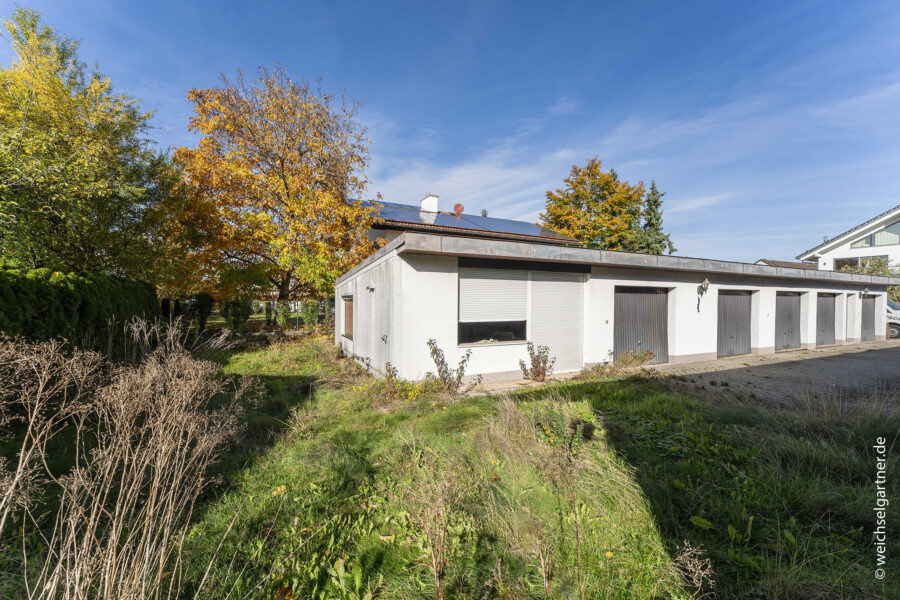 Rückwärtig gelegenes Baugrundstück in begehrter Wohnlage - Das angrenzende Grundstück