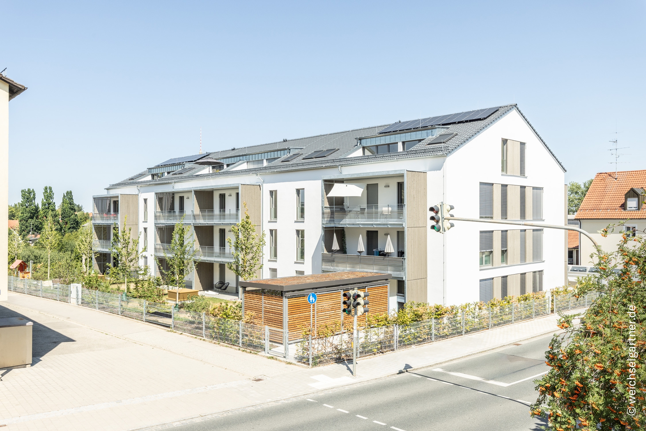 Neubau-Dachterrassenwohnung mit hochwertiger Einbauküche und zwei TG-Einzelstellplätzen, 85570 Markt Schwaben, Dachgeschosswohnung