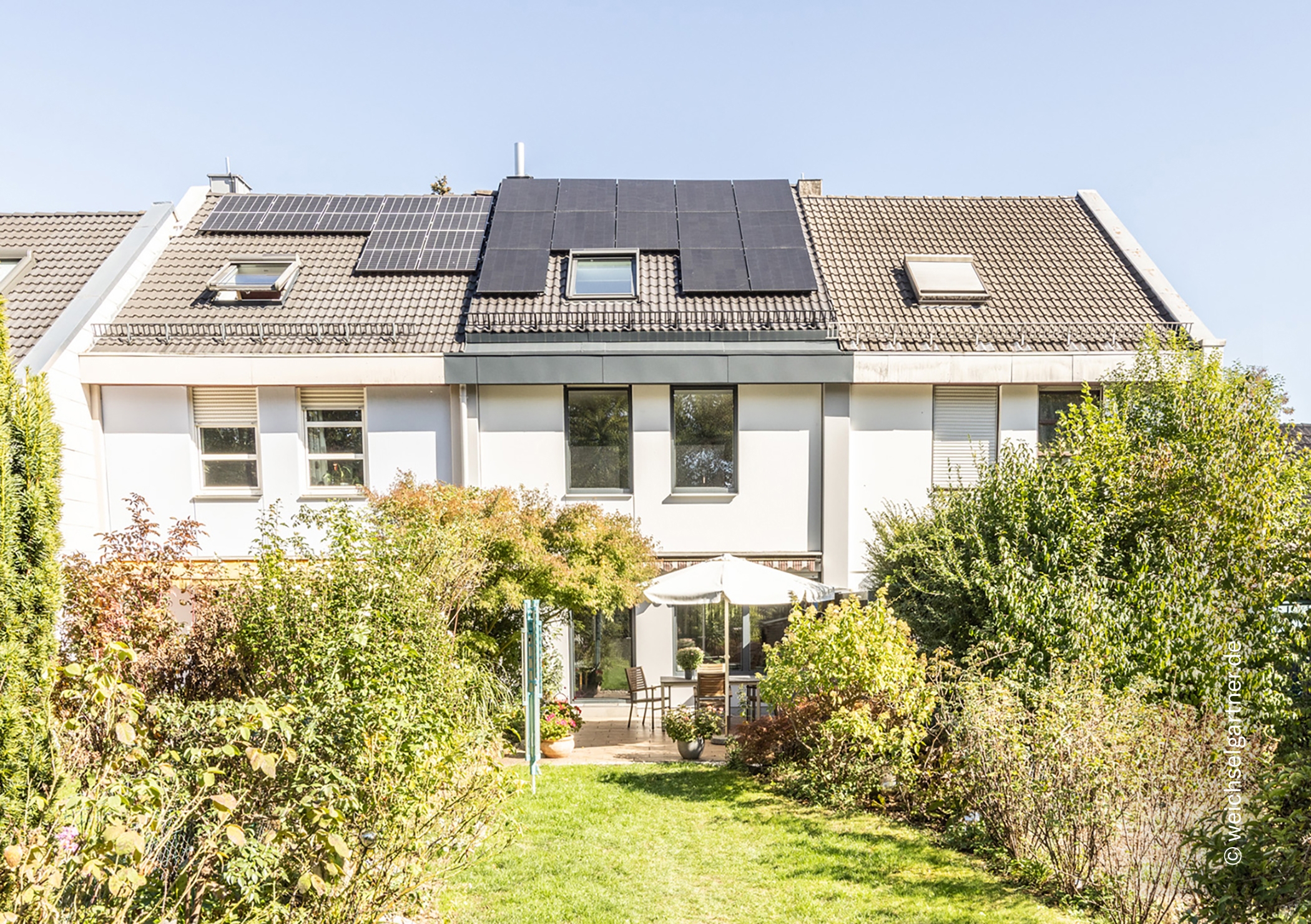 Energetisch saniertes Reihenhaus mit PV-Anlage und großem West-Garten, 81929 München, Reihenmittelhaus