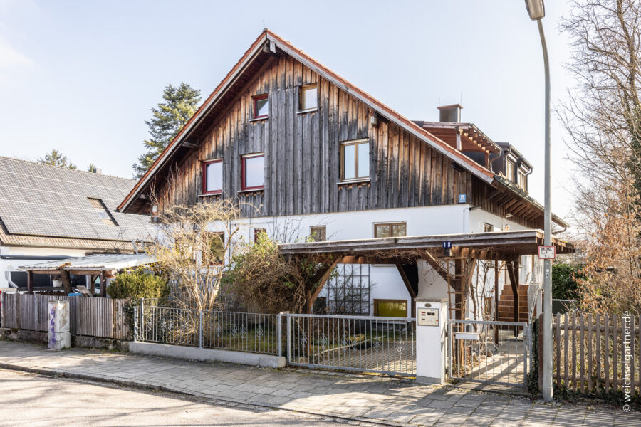 Erbbaurecht: Attraktive Doppelhaushälfte auf herrlichem Grundstück in ruhiger Wohnlage - Attraktive Doppelhaushälfte