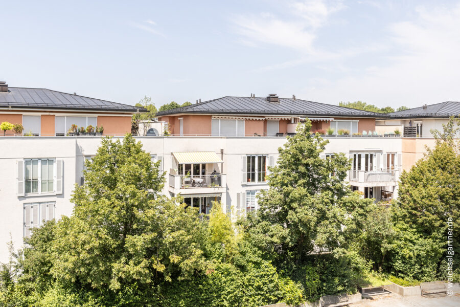 Moderne Eigentumswohnung mit Süd-Balkon und TG-Einzelstellplatz – energieeffizient und barrierefrei - Moderne Eigentumswohnung