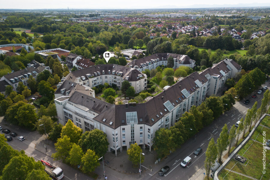 Attraktive Gartenwohnung in ruhiger und grüner Wohnanlage - Luftaufnahme der Wohnanlage