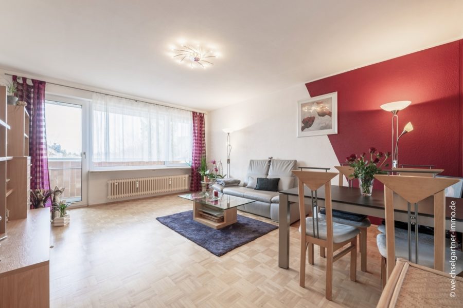 Gut geschnittene Eigentumswohnung mit West-Loggia - Titelbild