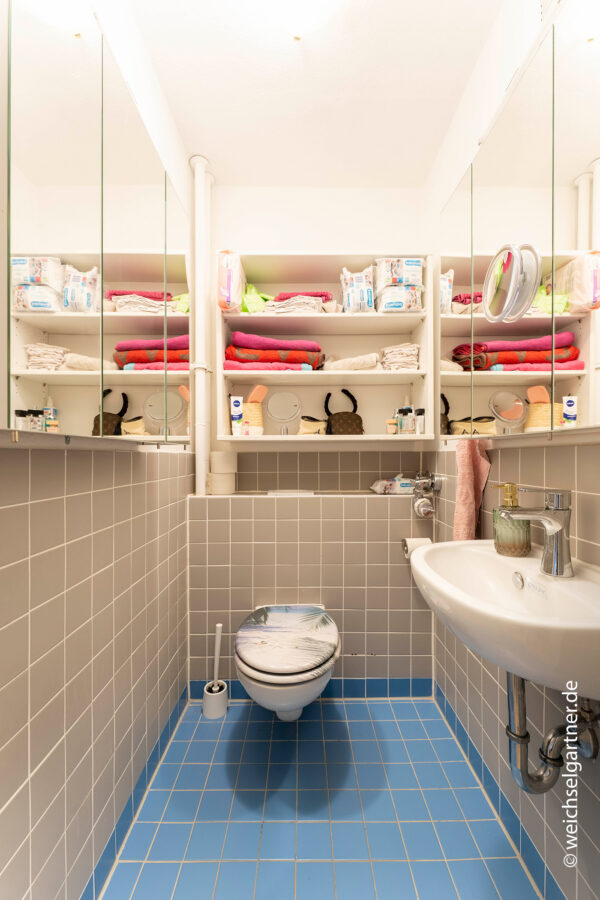 Sonnige Eigentumswohnung mit herrlichem Süd-Blick - Separates Gäste-WC