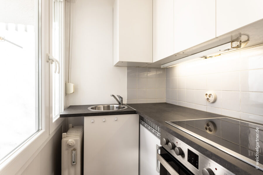 Bezugsfreies Appartement in zentrumsnaher Wohnlage - Küche mit Fenster