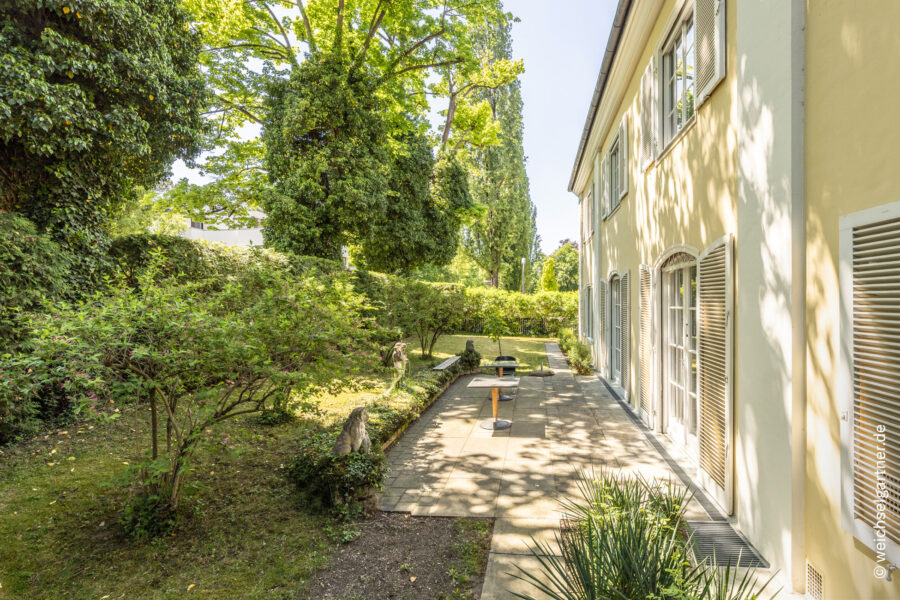 Repräsentative Büro-Villa in bester Lage von Altbogenhausen am Shakespeareplatz - Weitere Ansicht der Terrasse