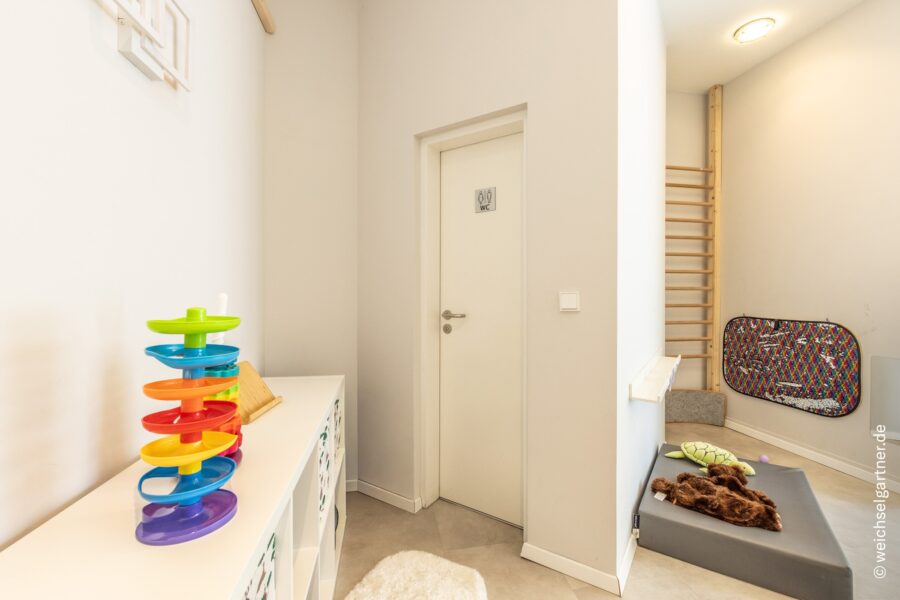 Attraktive Gewerbeeinheit in denkmalgeschütztem Altbau - Mit WC