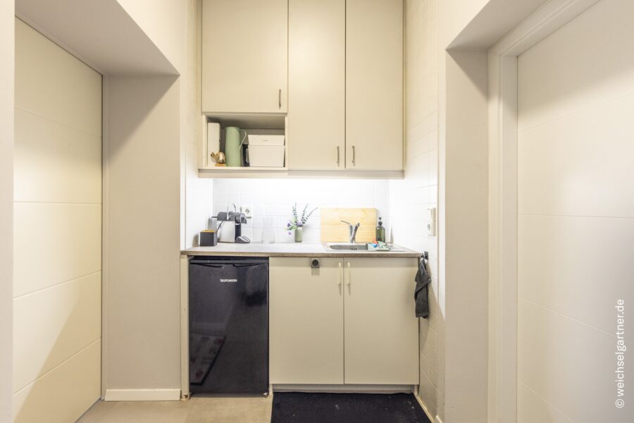 Attraktive Gewerbeeinheit in denkmalgeschütztem Altbau - Mit Kochnische