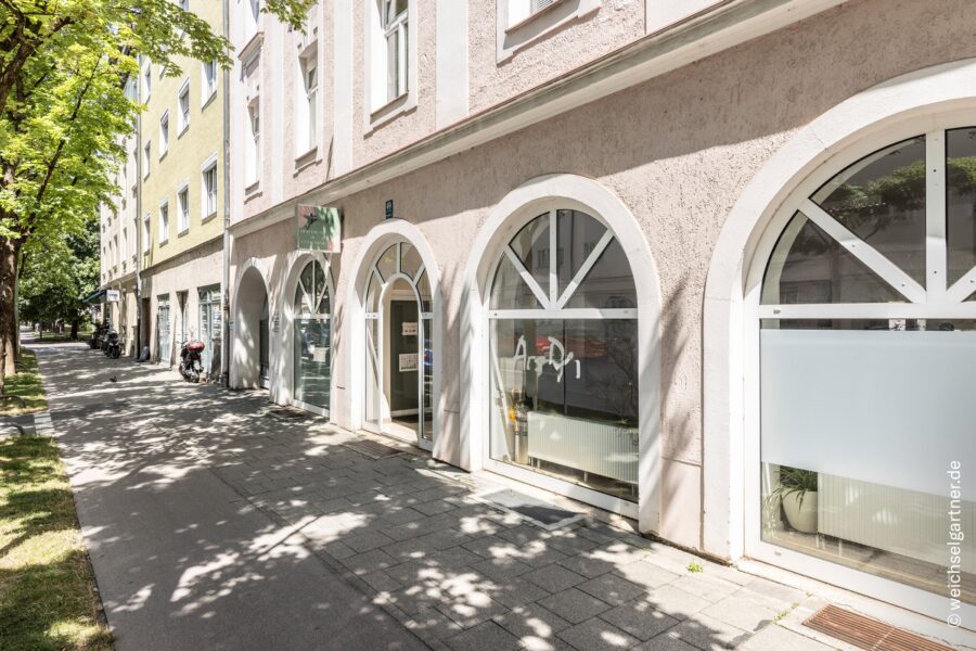 Attraktive Gewerbeeinheit in denkmalgeschütztem Altbau - Straßenansicht