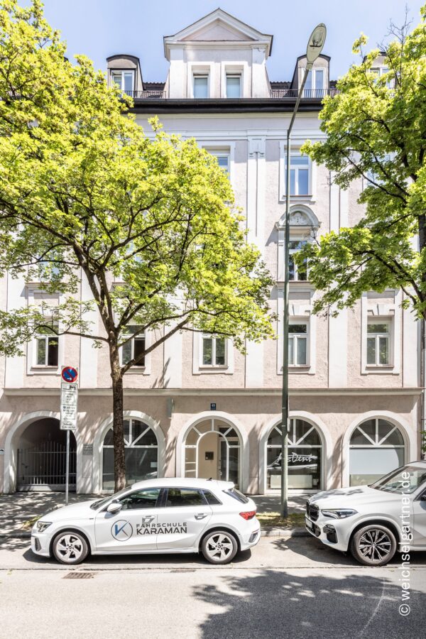 Attraktive Gewerbeeinheit in denkmalgeschütztem Altbau - Vorderansicht des Baudenkmals