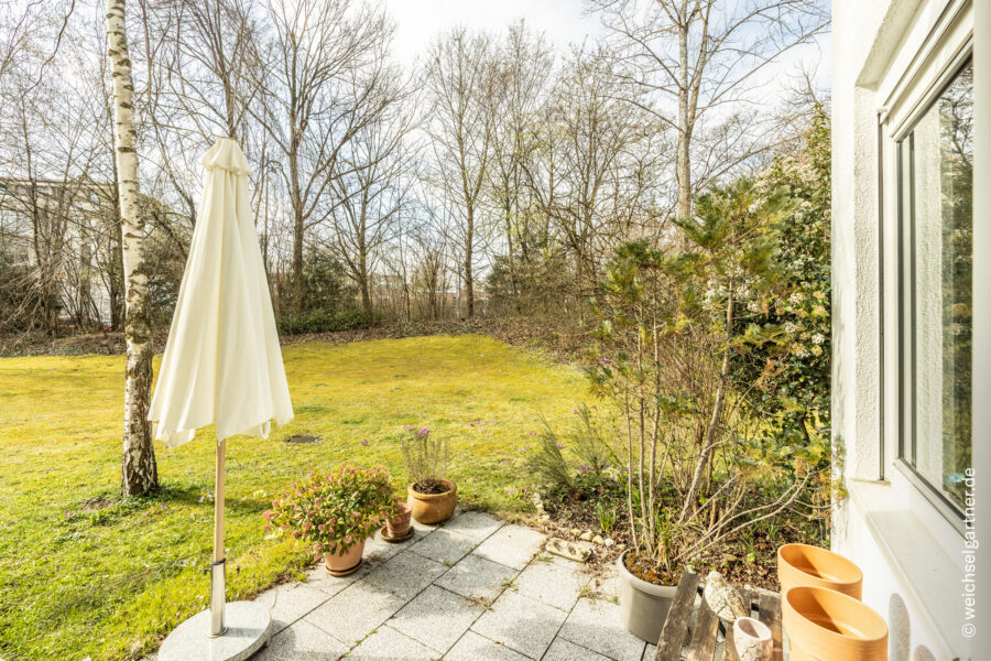 Attraktive Erdgeschosswohnung mit Südterrasse und Hobbyraum - Südterrasse