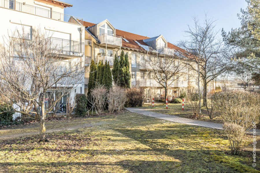 Energieeffiziente und bezugsfreie Eigentumswohnung mit uneinsehbarer West-Loggia - Weitere Ansicht der Umgebung