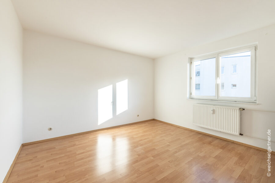 Bezugsfreie Eigentumswohnung mit Westbalkon in beliebter Lage - Schlafzimmer