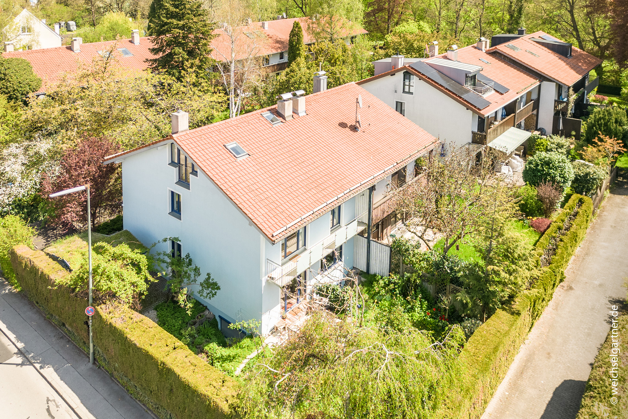 Neuwertige Doppelhaushälfte mit herrlichem Südgarten, 81929 München, Doppelhaushälfte