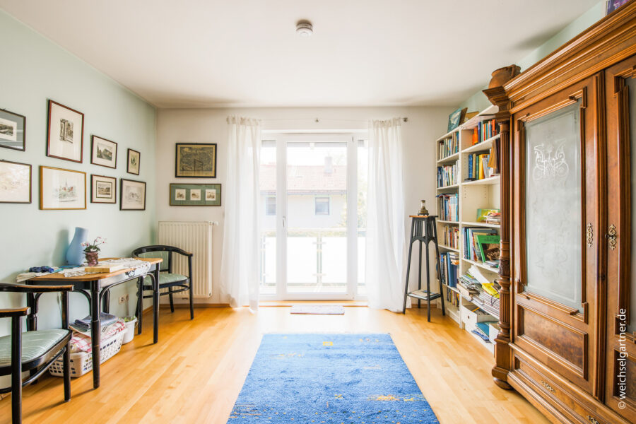 Neuwertige Doppelhaushälfte mit herrlichem Südgarten - Schlaf- oder Kinderzimmer