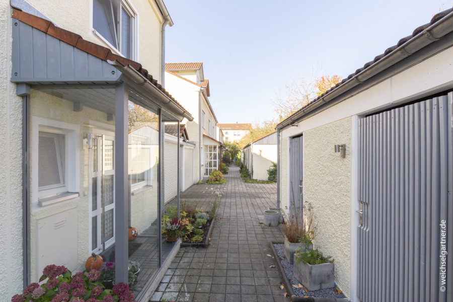 Ansprechendes Reiheneckhaus in familienfreundlicher Lage – Erbbaurecht - Gepflegte Wohnanlage