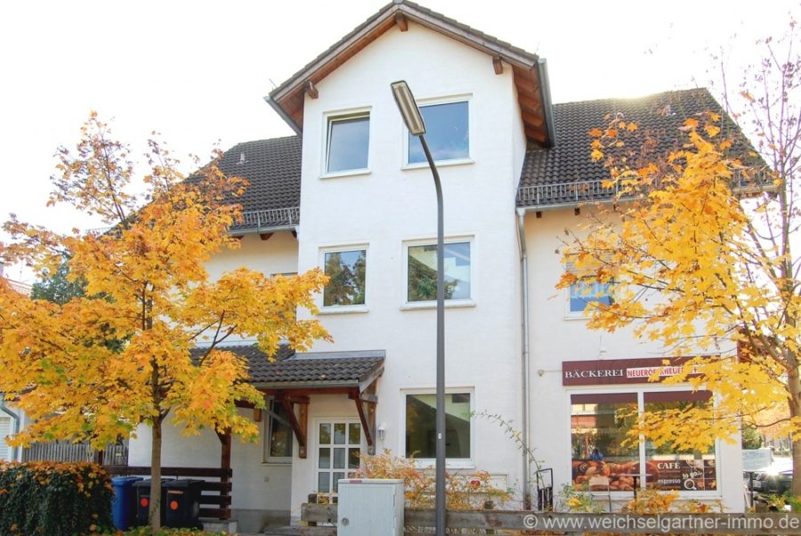 Wohnhaus mit zwei Läden - 3180Bild1