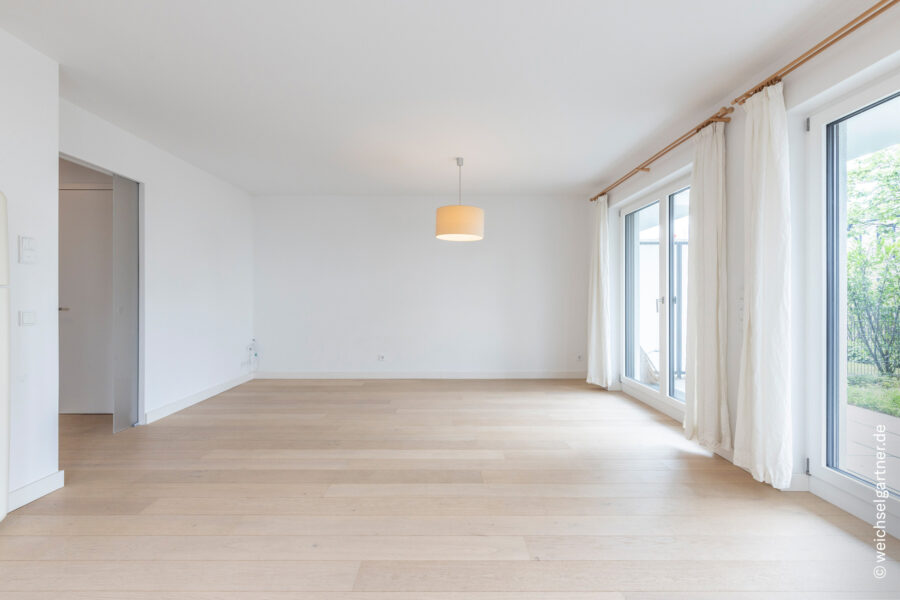 Hochwertige Gartenwohnung mit Süd-Ausrichtung, exklusiver Ausstattung und Energieeffizienzklasse A - Offener Wohnbereich