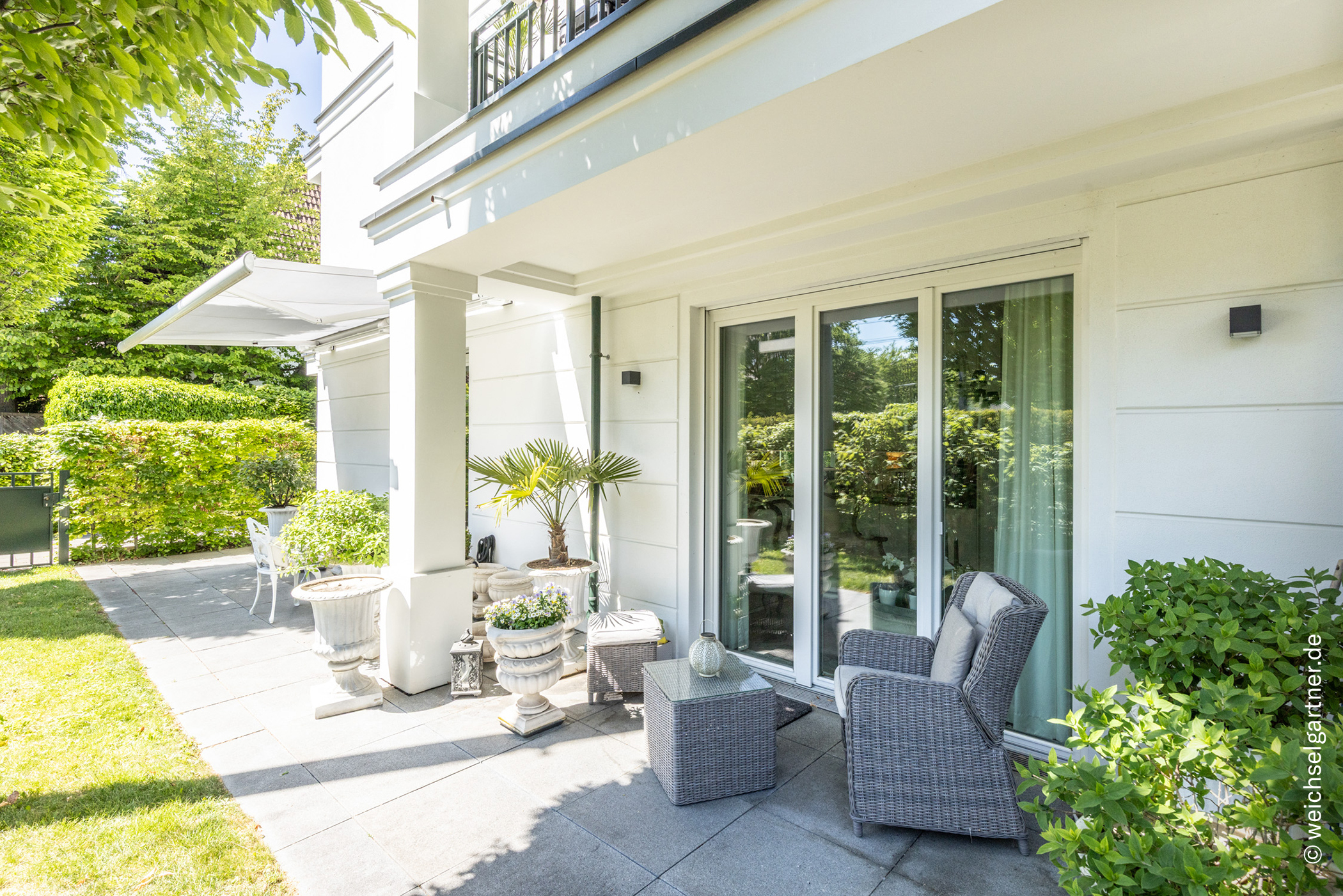 Exklusive Gartenwohnung in repräsentativer Wohnanlage mit großzügiger Terrasse, 80639 München, Erdgeschosswohnung