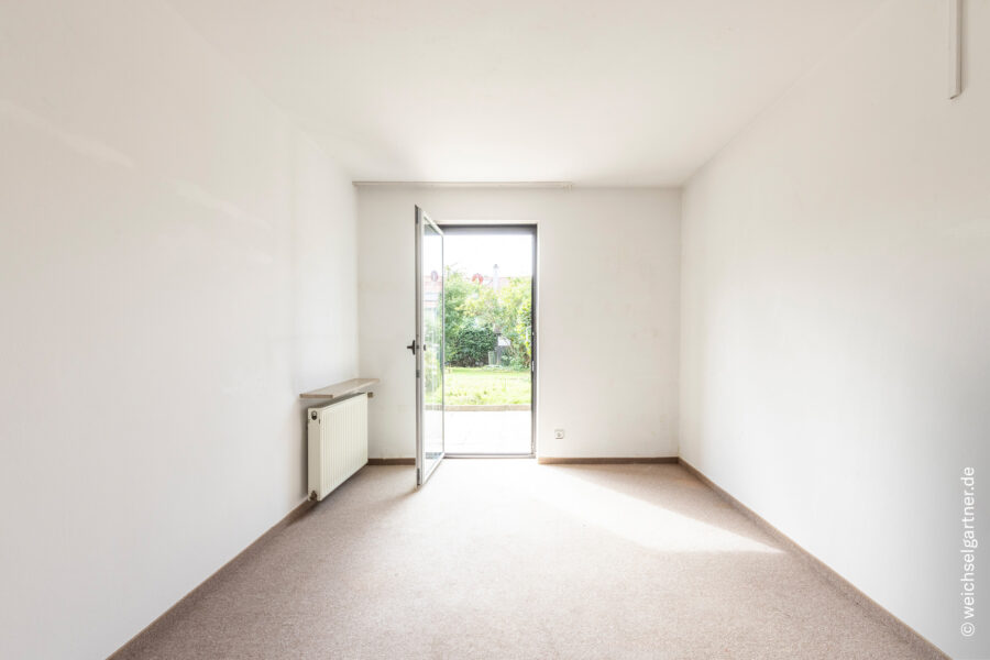 Außergewöhnliches Reiheneckhaus in schöner Hanglage mit Doppelgarage und traumhaftem Südgarten - Weiteres Zimmer