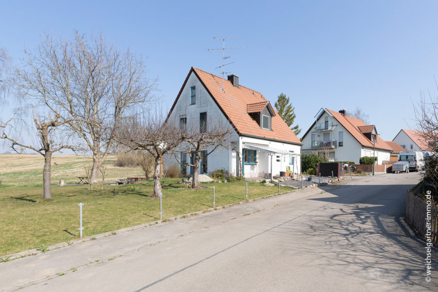 Einfamilienhaus in idyllischer Ortsrandlage – Erbpacht - Idyllisches Einfamilienhaus