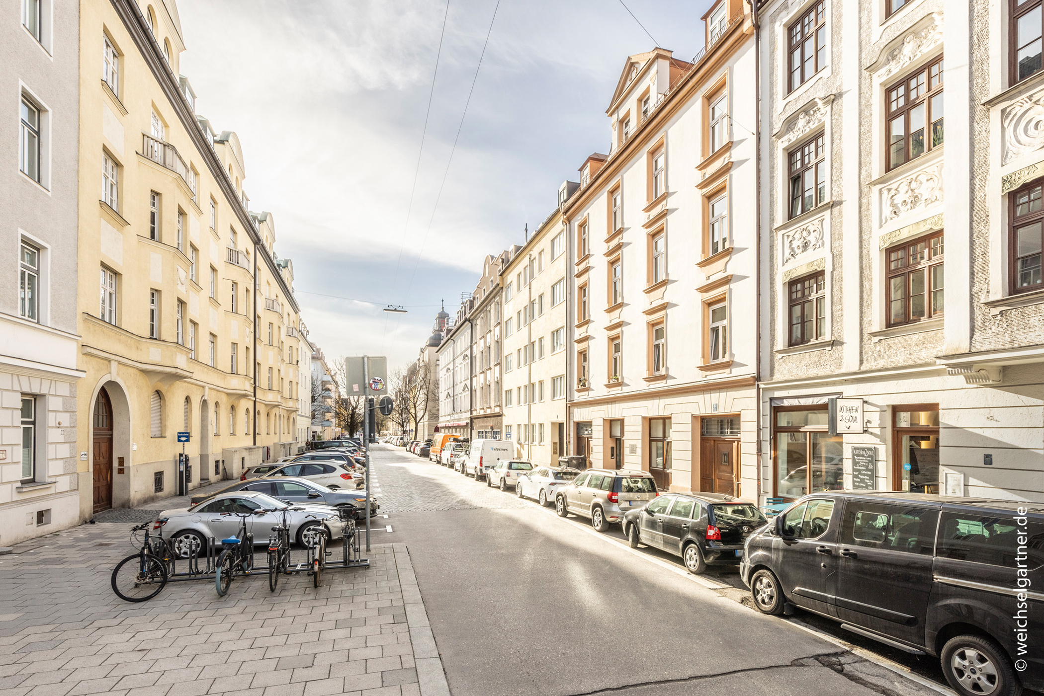 Denkmalgeschützter Stilaltbau – Vermietete Eigentumswohnung in beliebter Wohngegend, 80634 München, Dachgeschosswohnung