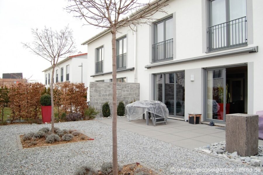 Großzügige Doppelhaushälfte in ruhiger Wohnlage - Schöne Südterrasse