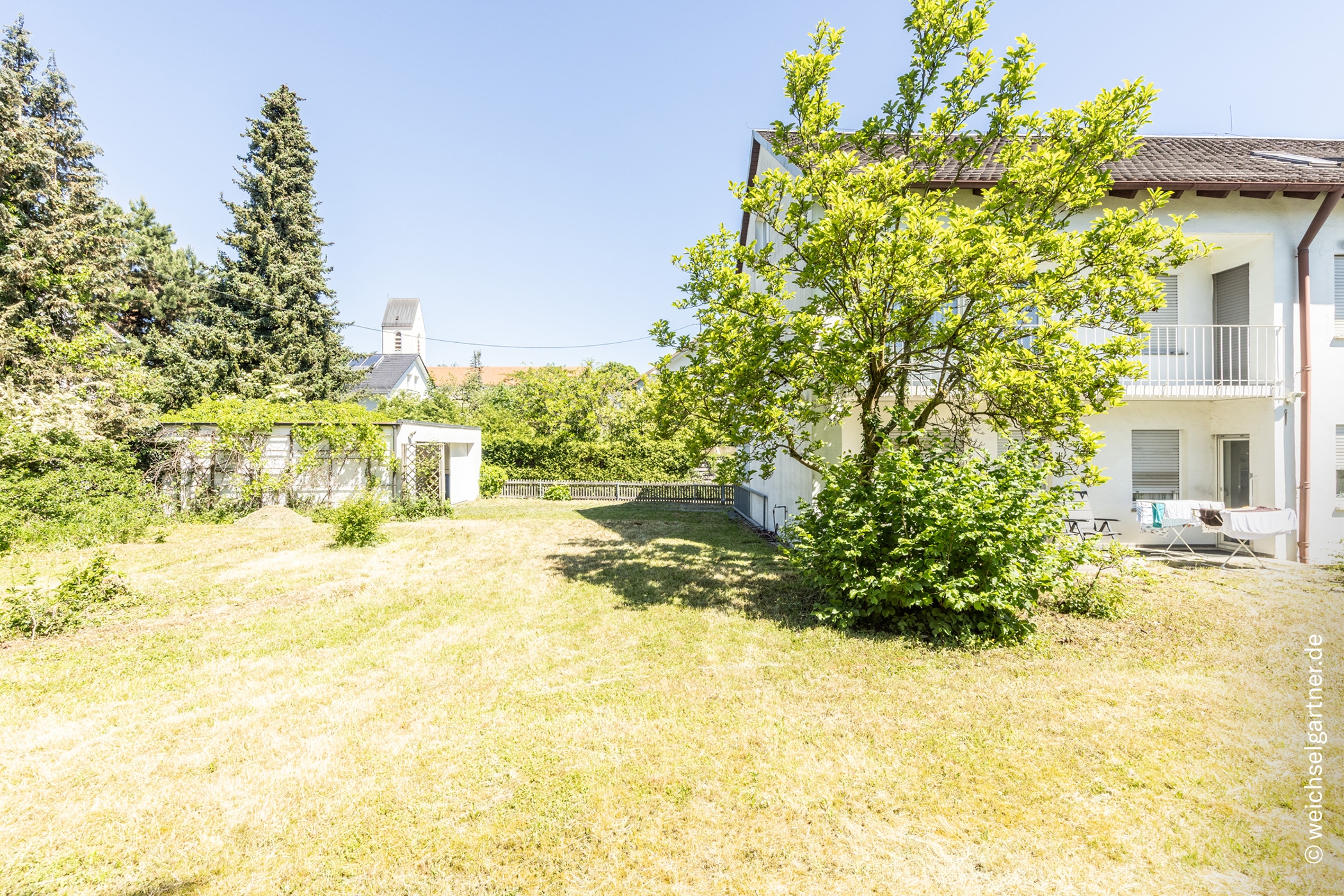 Traumhaftes Grundstück für ein großzügiges Doppelhaus oder eine ansprechende EFH-Villa, 81929 München, Grundstück