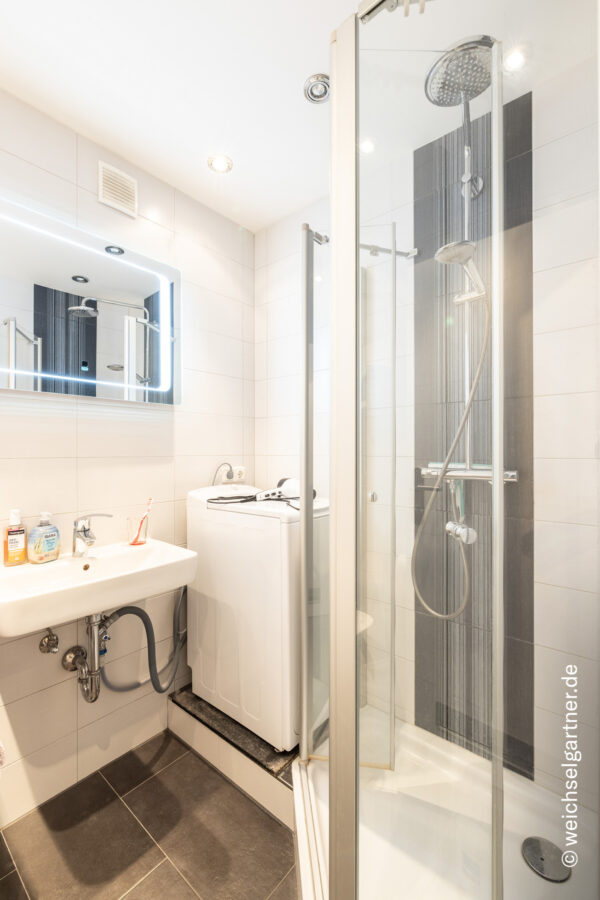 Frei ab 01.03.2026: Vollmöbliertes Appartement in beliebter Wohnlage - Mit Dusche und Waschmaschine