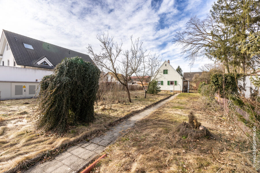 Interessantes Wohnbaugrundstück Nh. Angerloher Wald - Blick auf das Grundstück