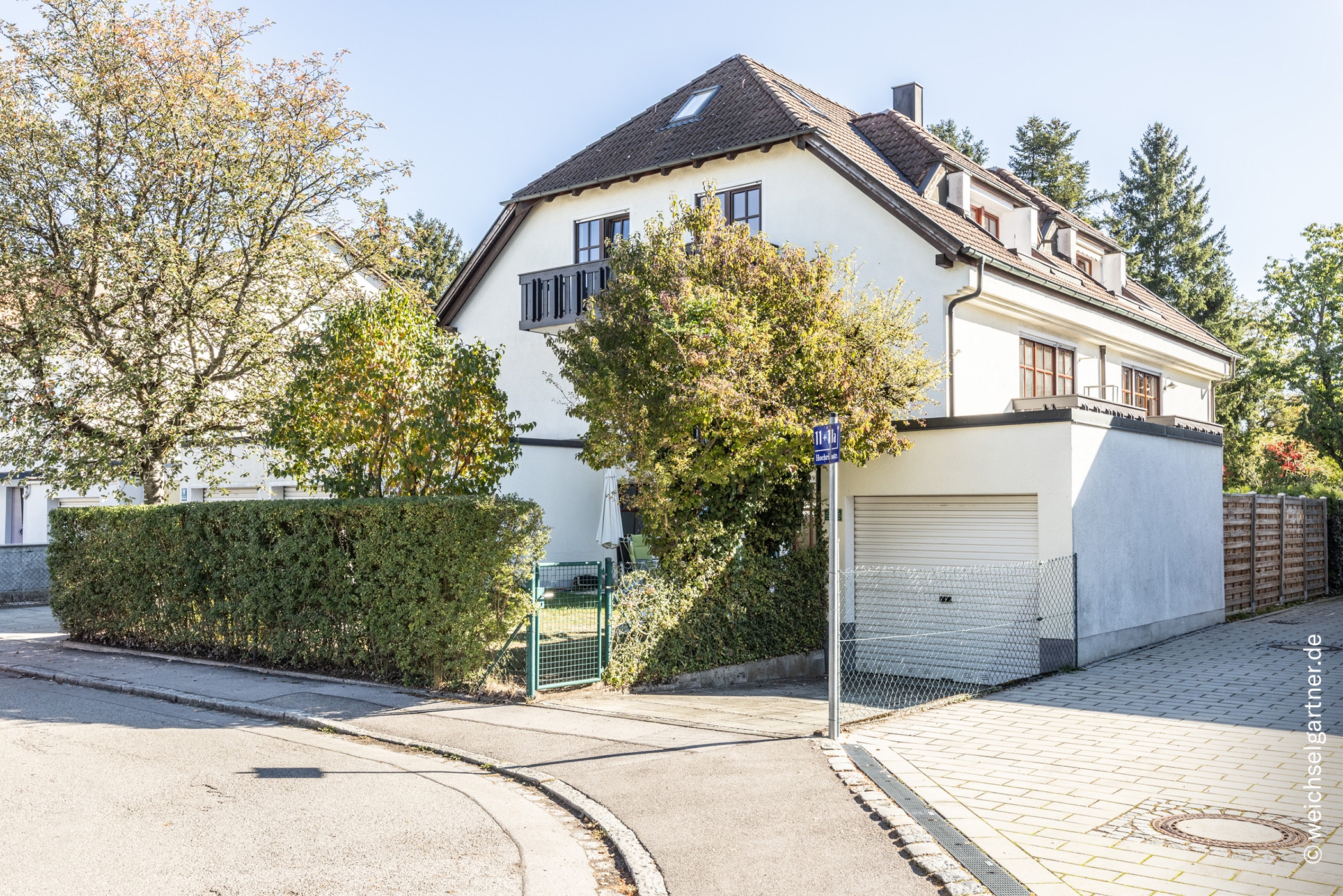 Bezugsfreie, lichtdurchflutete Eigentumswohnung in charmanter Wohnanlage, 81671 München, Etagenwohnung