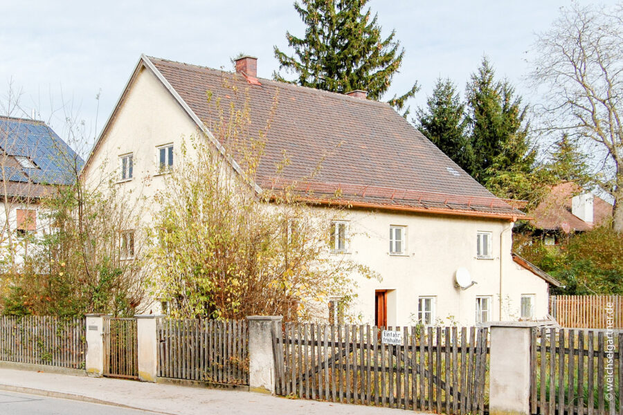 Interessantes Grundstück - 2710